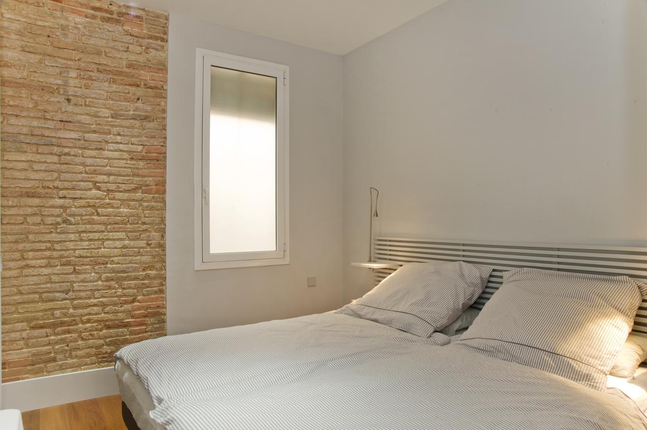 Montaber Apartment - Bailen บาร์เซโลนา ภายนอก รูปภาพ